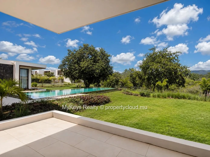 Exceptional 5-Bedroom Villa for Rent - Tamarin