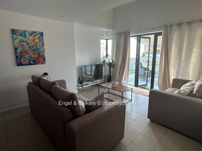 Luxury 3-Bedroom Sea View Penthouse for Rent – Flic en Flac