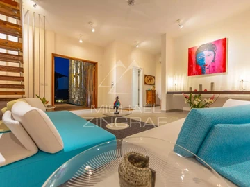 6 Bedroom Villa