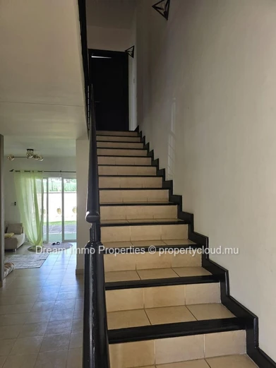Beautiful 3-bedroom duplex in the Landmark residence close to the sea in Grand Baie – Mauritius