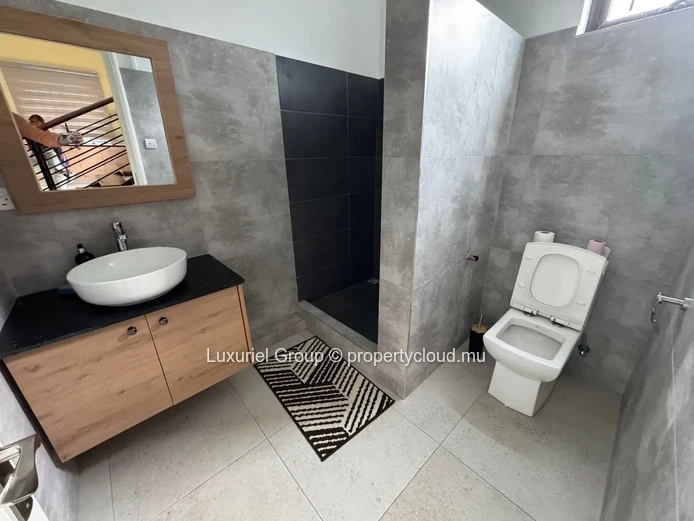 Contemporary 3-bedroom villa with private pool in Grand Baie