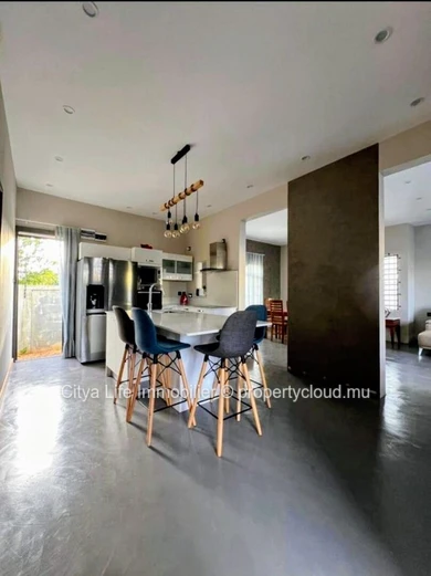 Maison meublée 3 chambres avec piscine à louer à Pointe aux Biches
