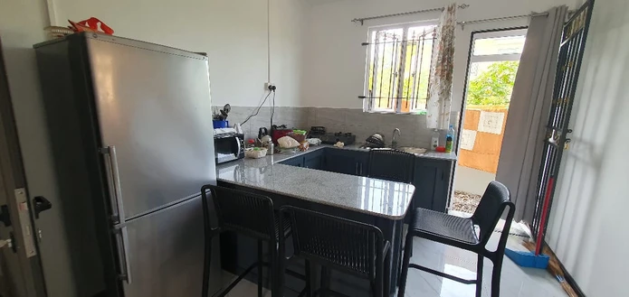 Spacieux appartement de trois chambres à louer situé dans un emplacement de choix à Pereybere