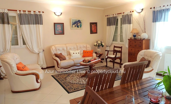 FLOREAL: 4-bedroom house