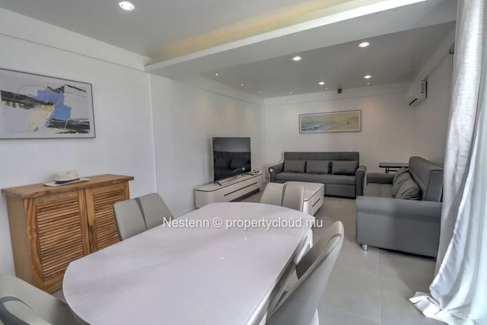 Appartement 2 chambres récemment rénové à louer à Pointe aux Canonniers