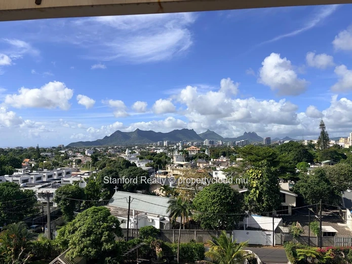 Penthouse à vendre - 4 chambres, Quatre Bornes, centre de l’île Maurice