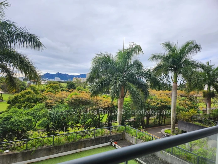 3 bedrooms apartment in Hillcrest Park,Quatre Bornes
