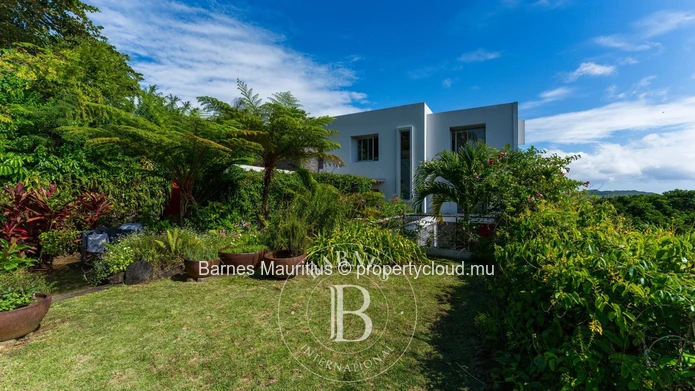 FLORÉAL - Maison contemporaine - 2 suites parentales