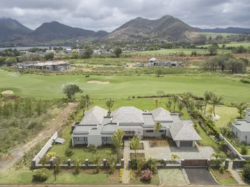 4 Bedroom Villa
