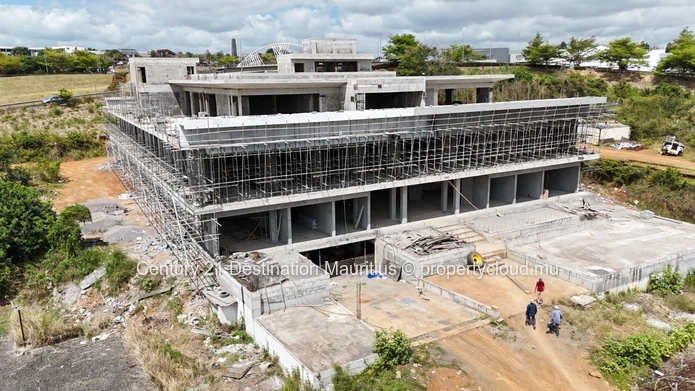 Premium Showrooms & Offices for Sale at Bagatelle Junction, Moka Smart City – Green Business Hub