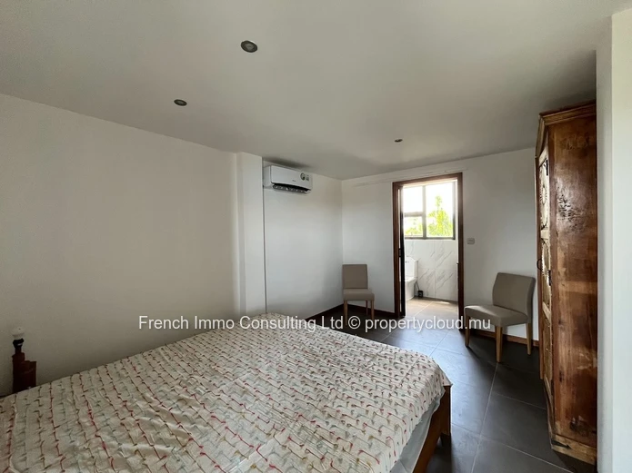 Penthouse de 3 chambres avec roof top privatif, accessible aux etrangers a Bain Boeuf