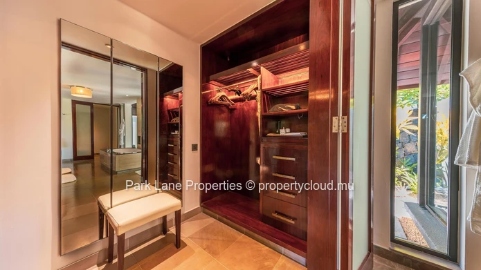 Luxury IRS Four Seasons Villa Suite with Private Pool, Golf & Ocean Views