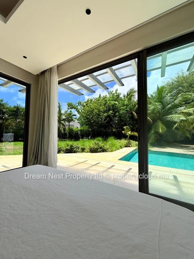 Villa d’Exception de 7 Chambres au Cœur d’un Domaine Privé de Prestige, Proche du Golf et d’un Hôtel 5 Étoiles
