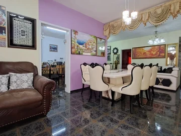Appartement de 5 Chambres