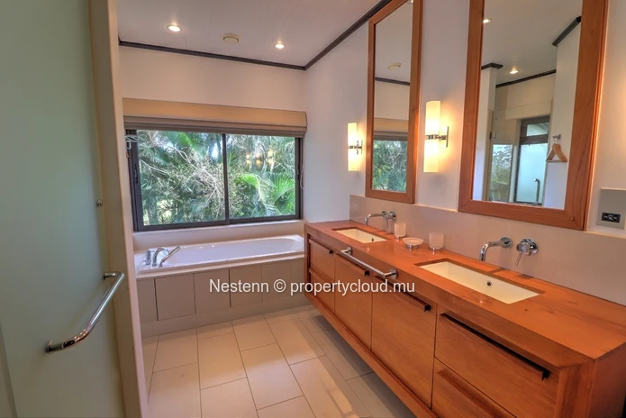 Villa de 5 chambres avec vue mer et piscine privée
