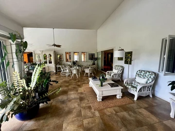 4 Bedroom Villa