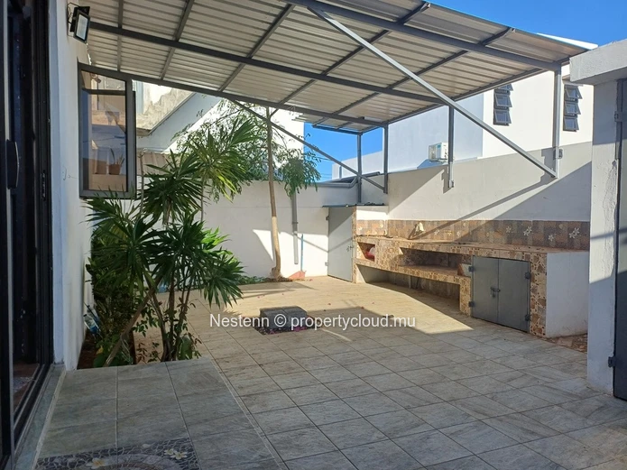 Charming house with a comfortable and modern living space with breathtaking mountain views.