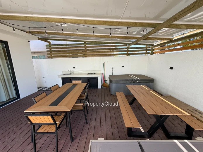 À Vendre Appartement De 3 Chambres - Au Rez-De-Chaussée | Trou Aux Biches, Coastal Road