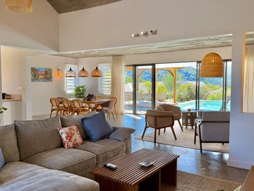 4 Bedroom Villa