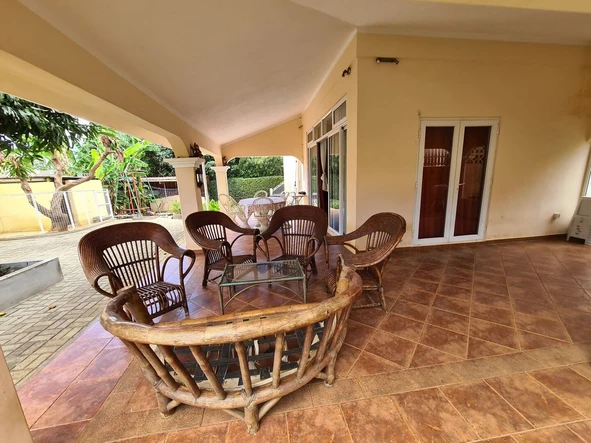 5 Bedroom House