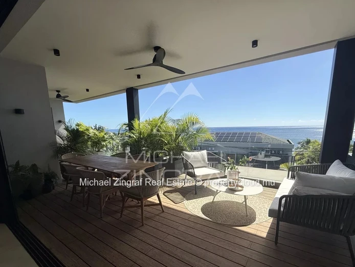 Luxury Penthouse with Sea Views – Pointe aux Canonniers