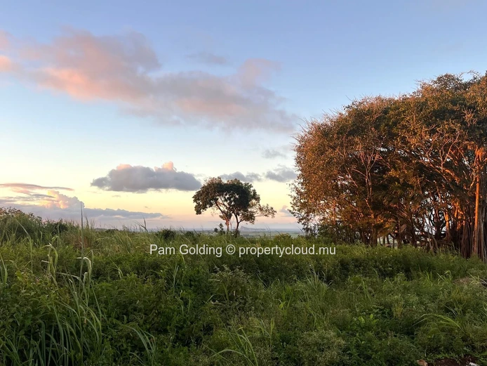 6233.17m2 Vacant Land situated in Piton