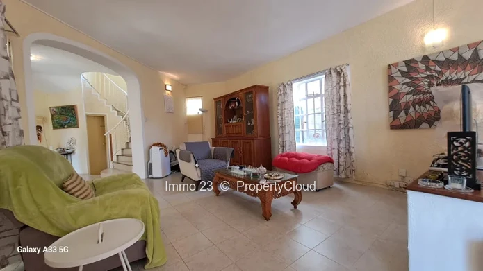 Maisons / Villas - 4 chambres - Roches Brunes