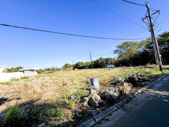 Terrain Commercial À Vendre – Chemin 20 Pieds, Grand Baie