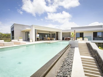 4 Bedroom Villa