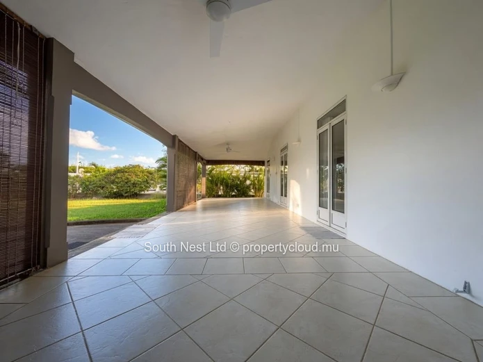 Maison de Charme avec Accès Mer Privé à Tamarin