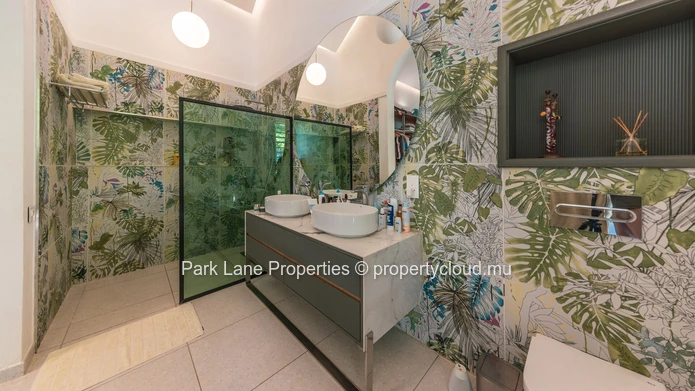 Villa Contemporaine avec Vue Imprenable sur la Montagne