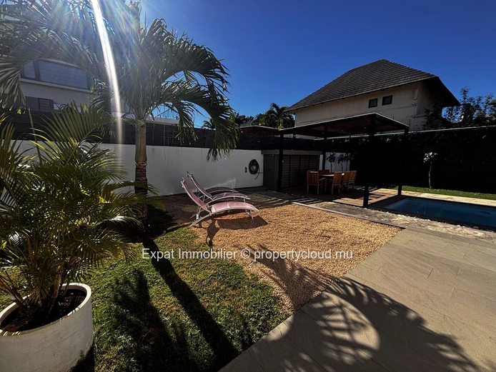 Exceptional 4 En-Suite Bedroom Villa With Private Pool – Pereybère