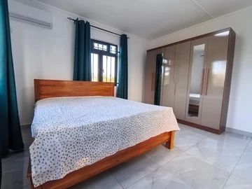 5 Bedroom Villa