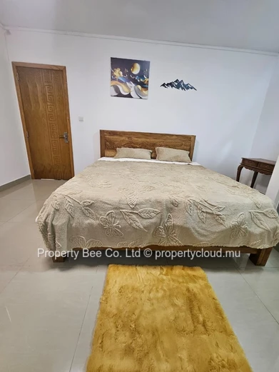 Modern 3 bedroom apartment between Avenues Colombres & Perdrix