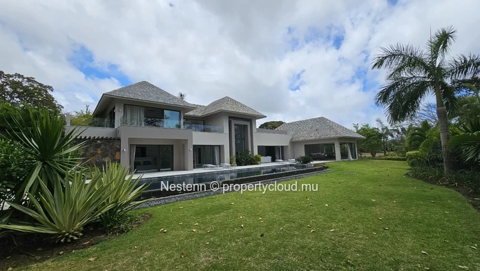 Villa moderne de 4 chambres 