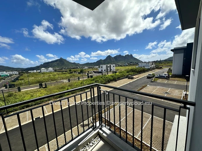 Appartement moderne d’une chambre avec vue montagne dégagée à L’Avenir, Moka – Ile Maurice