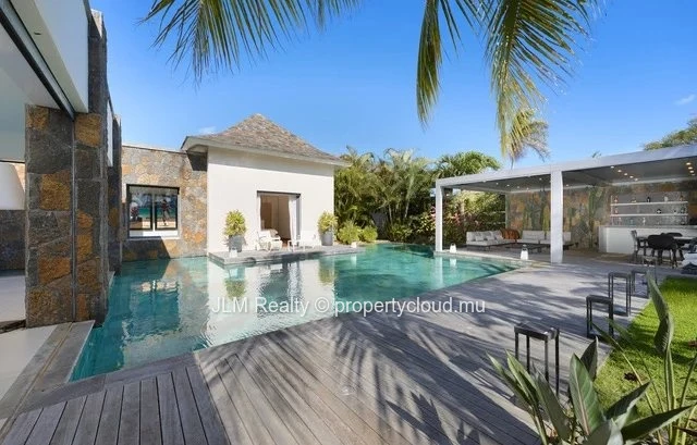 For Sale: Contemporary 4-Bedroom En-Suite Villa with Heated Swimming Pool, Grand Baie, Mauritius