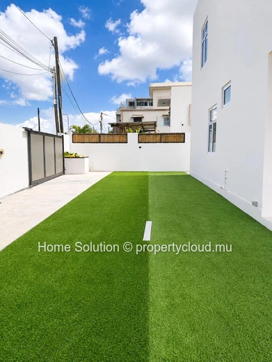 Villa À Vendre – Grand Baie, Chemin Vingt Pieds
