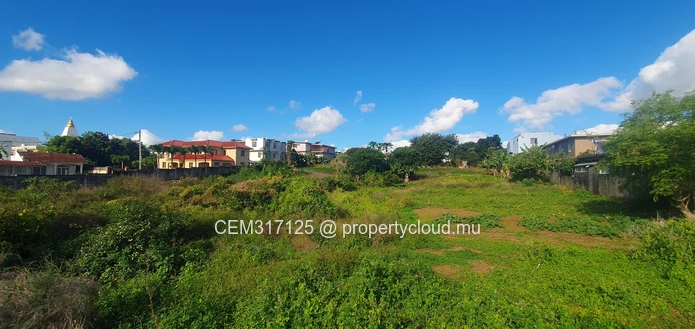 Freehold Residential & Commercial Land for Sale – Solferino No 5, Vacoas 