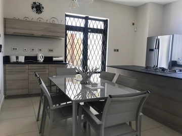 Maison de 4 Chambres