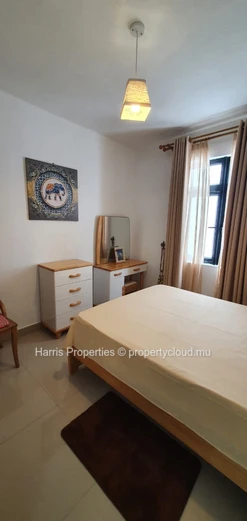 Appartement moderne & lumineux au deuxième étage à louer à Pereybère