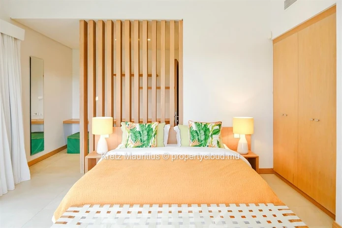 Exceptional Island Signature Villa in the Heart of the Golf Estate