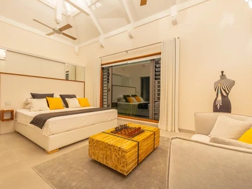 5 Bedroom Villa