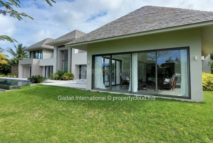 Architect-Designed 4-Suite Villa with Pool and Golf View in Anahita, Mauritius