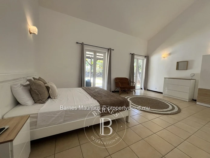 ROCHES NOIRES – Bright Villa in a Secure Estate, Close to Azuri