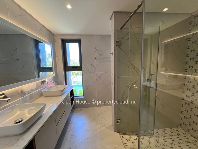 LA POINTE - POINTE AUX CANONNIERS, Penthouse 4 chambres