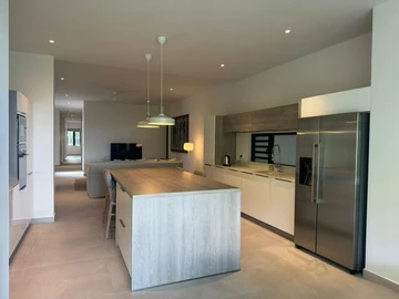 4 Bedroom Apartment