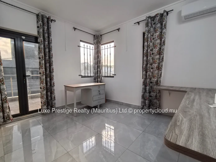 5-Bedroom Potential Villa with Private Swimming Pool for Rent in Grand Gaube, Mauritius