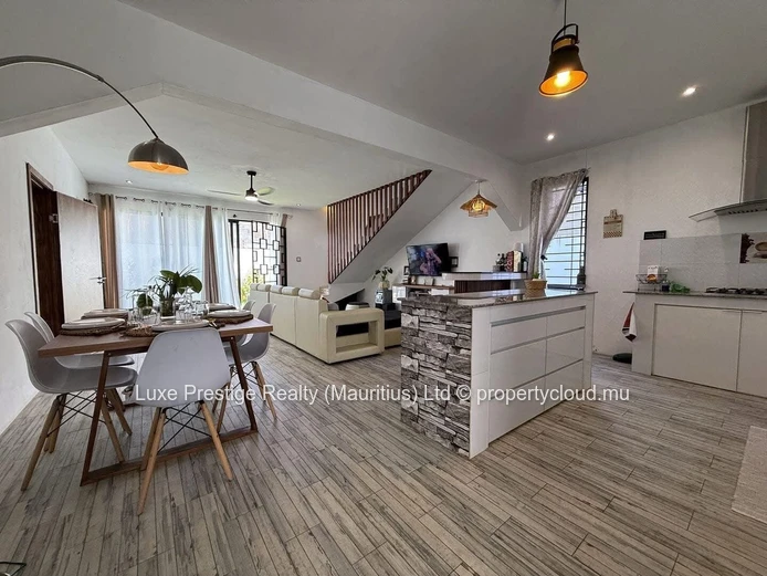 Villa Moderne et Spacieuse de 5 Chambres avec Piscine à Grand Baie  