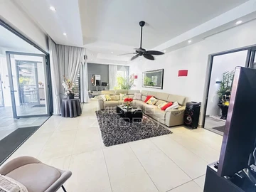 4 Bedroom Villa